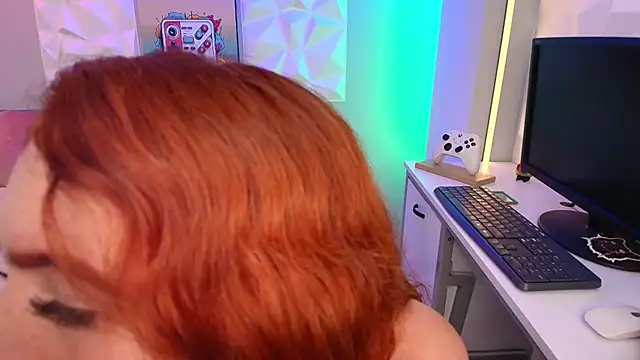 Snapshot of AdelaineBest chatting on March 21, 11:23 pm AdelaineBest online show from March 21, 11:23 pm