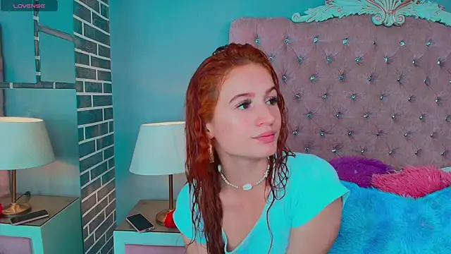 Snapshot of AdelaineBest chatting on September 10, 8:09 pm AdelaineBest online show from September 10, 8:09 pm