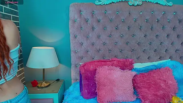 Snapshot of AdelaineBest chatting on September 14, 3:05 am AdelaineBest online show from September 14, 3:05 am