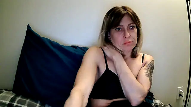 anechka1 online show from March 12, 11:33 pm