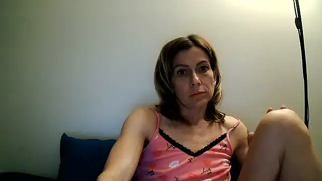 Snapshot of anechka1 chatting on June 28, 1:33 am anechka1 online show from June 28, 1:33 am