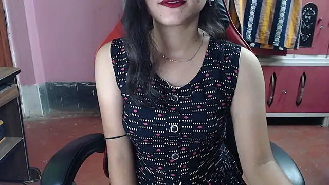 Snapshot of Angel_Alison_ chatting on May 21, 6:59 pm Angel Alison online show from May 21, 6:59 pm