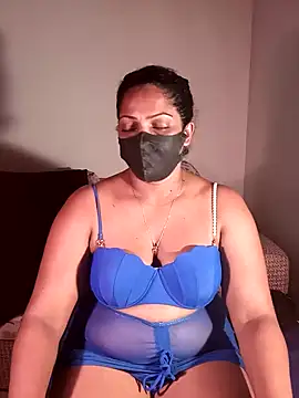 Snapshot of Kim_kardashia1 chatting on January 4, 2:56 pm Kim kardashia1 online show from January 4, 2:56 pm