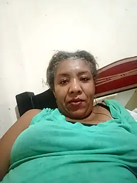 Snapshot of Surreyaa chatting on December 10, 2:38 am Surreyaa online show from December 10, 2:38 am