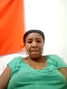 Snapshot of Surreyaa chatting on December 10, 5:50 am Surreyaa online show from December 10, 5:50 am