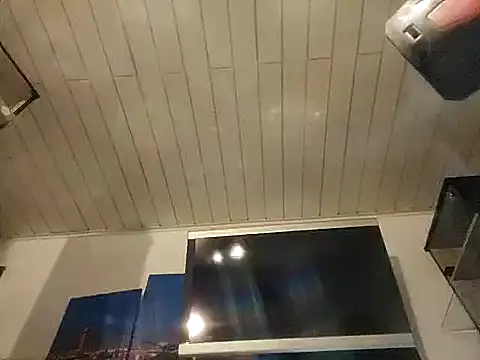 Snapshot of 0815lukas2024 chatting on December 22, 12:17 am 0815lukas2024 online show from December 22, 12:17 am