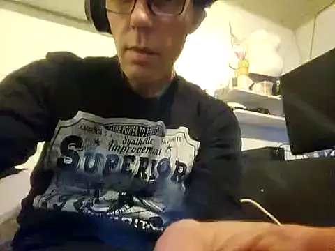 Snapshot of 0815lukas2024 chatting on January 22, 2:48 am 0815lukas2024 online show from January 22, 2:48 am