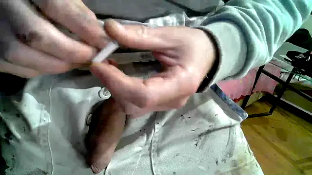 Snapshot of 0815lukas2024 chatting on October 6, 5:10 pm 0815lukas2024 online show from October 6, 5:10 pm