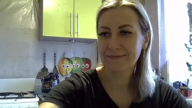 Snapshot of AshleyXHoney chatting on January 15, 9:02 am AshleyXHoney online show from January 15, 9:02 am