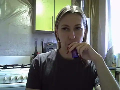 AshleyXHoney online show from December 16, 7:02 am