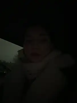 Snapshot of MooonReal chatting on January 22, 12:27 am MooonReal online show from January 22, 12:27 am