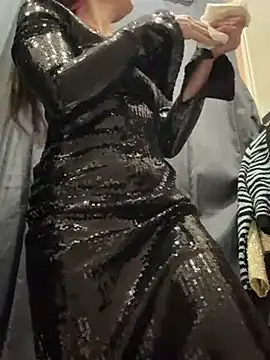 Snapshot of MooonReal chatting on January 29, 6:01 am MooonReal online show from January 29, 6:01 am