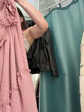 Snapshot of MooonReal chatting on January 30, 9:36 am MooonReal online show from January 30, 9:36 am