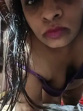 Snapshot of Love_Jenny chatting on July 27, 7:04 am Love Jenny online show from July 27, 7:04 am