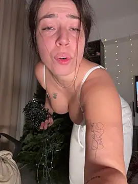 KimArts online show from December 13, 7:53 pm