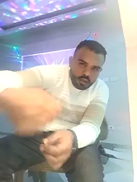 ListedLoin online show from March 7, 12:45 pm