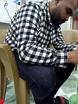 ListedLoin online show from March 10, 10:37 am