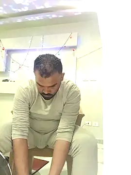 ListedLoin online show from March 14, 5:35 pm