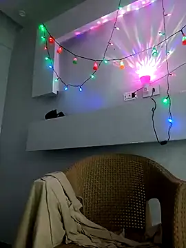 ListedLoin online show from March 17, 6:42 pm