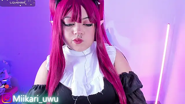 Ahri Elderwood online show from May 26, 3:46 am