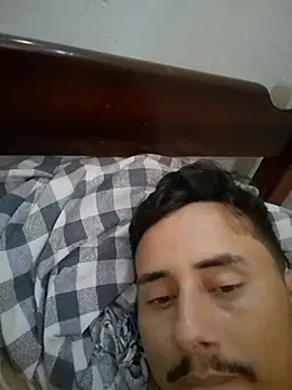 Snapshot of luissilva0071 chatting on November 26, 11:22 am luissilva0071 online show from November 26, 11:22 am