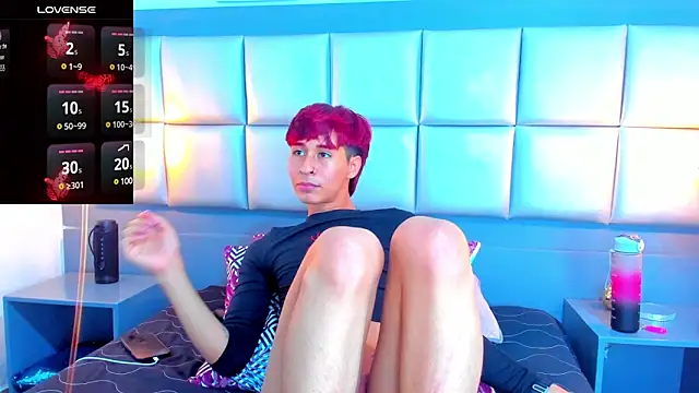 Snapshot of ariel_villa chatting on February 7, 3:52 pm ariel villa online show from February 7, 3:52 pm