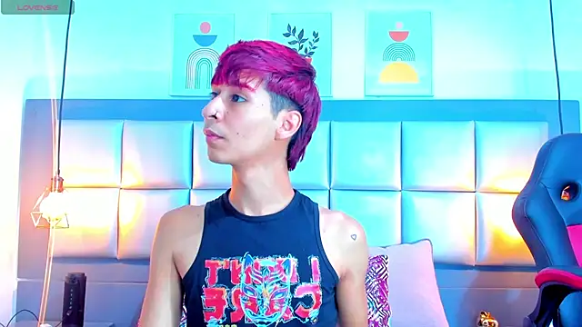 Snapshot of ariel_villa chatting on February 8, 12:38 am ariel villa online show from February 8, 12:38 am