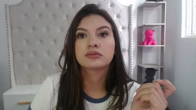 Abril Squirt online show from March 9, 8:35 pm