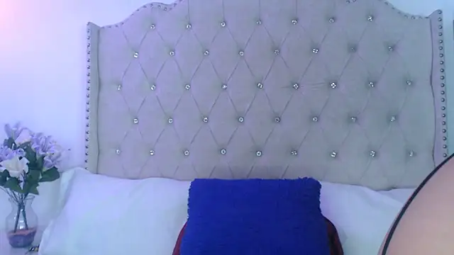 Snapshot of Abril_Squirt chatting on May 28, 10:07 pm Abril Squirt online show from May 28, 10:07 pm
