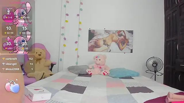 dulce kim online show from March 8, 5:43 pm