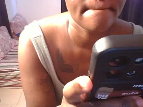 Snapshot of Miss_bambi chatting on March 12, 6:29 am Miss bambi online show from March 12, 6:29 am