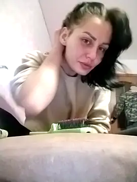 Snapshot of Tracey_Izzy chatting on October 22, 8:19 pm Tracey Izzy online show from October 22, 8:19 pm