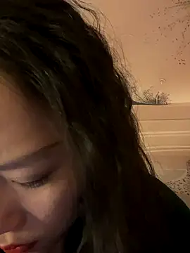 Eliza-E online show from January 7, 2:08 pm