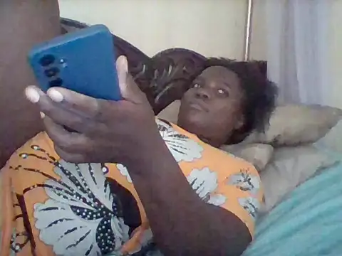 missarpie online show from July 3, 8:43 am