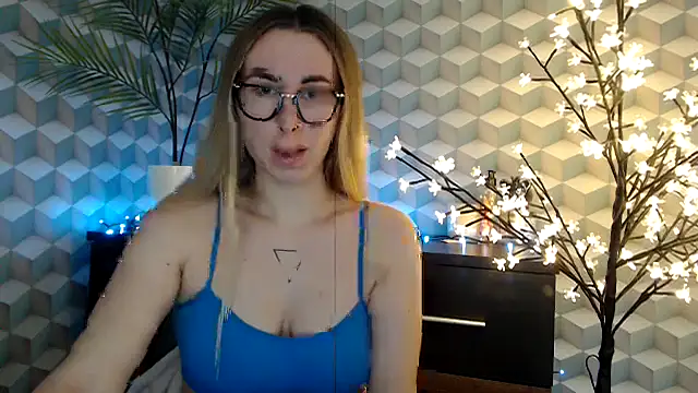  Leslyy Solo 1 online show from October 18, 6:19 pm