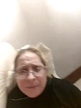 Snapshot of Icedcoffee2024 chatting on February 25, 12:47 am Icedcoffee2024 online show from February 25, 12:47 am