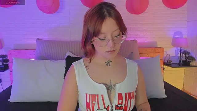 sofi bakerr online show from March 11, 11:33 am