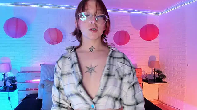 sofi bakerr online show from March 22, 11:42 am