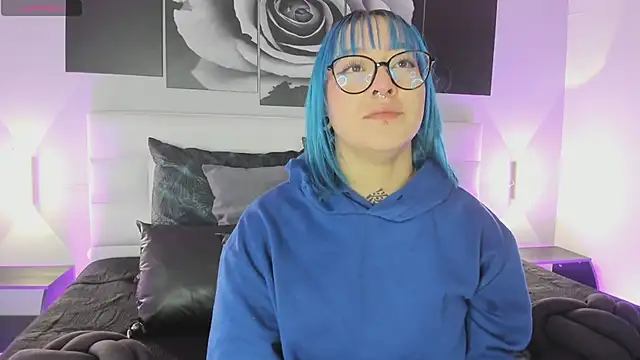 sofi bakerr online show from November 29, 11:35 am