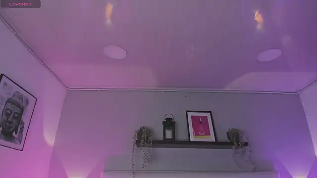 sofi bakerr online show from February 23, 11:40 am