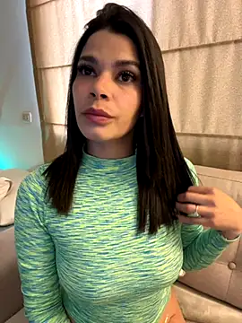 Snapshot of DaryRos chatting on October 30, 10:32 pm DaryRos online show from October 30, 10:32 pm