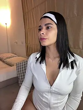 Snapshot of DaryRos chatting on March 10, 11:10 pm DaryRos online show from March 10, 11:10 pm