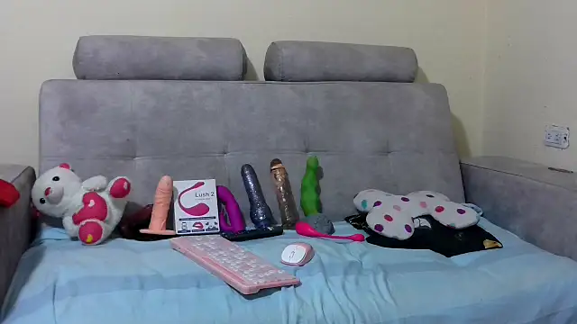 Snapshot of PenelopeHot_91 chatting on October 1, 6:47 pm PenelopeHot 91 online show from October 1, 6:47 pm