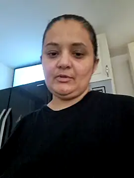 sarahhh1987 online show from February 17, 7:38 am