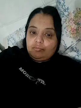 sarahhh1987 online show from March 15, 7:31 pm