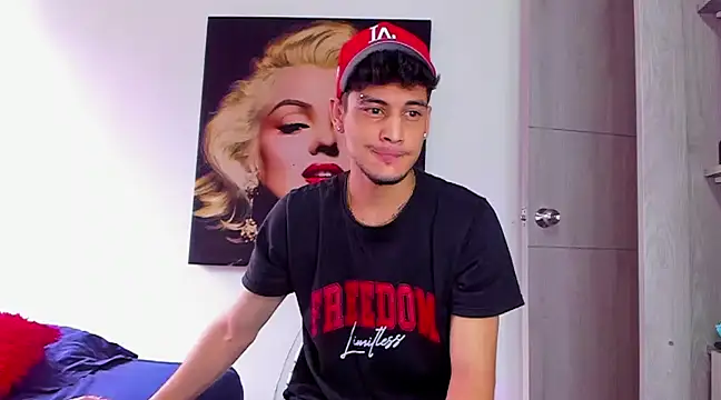 Snapshot of guy_master chatting on February 11, 7:59 pm guy master online show from February 11, 7:59 pm