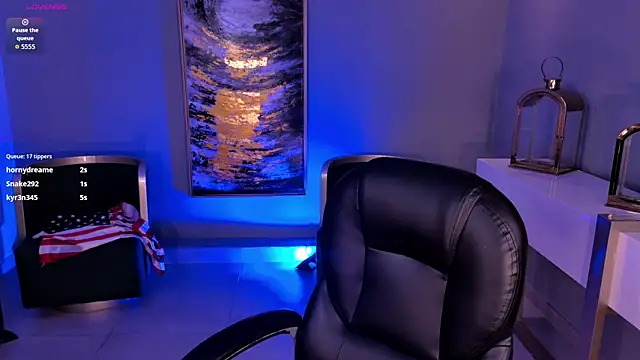 HannaConnor  online show from July 4, 1:39 pm