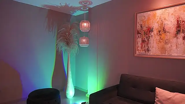 Snapshot of AliceHarper_ chatting on December 2, 6:58 pm AliceHarper online show from December 2, 6:58 pm