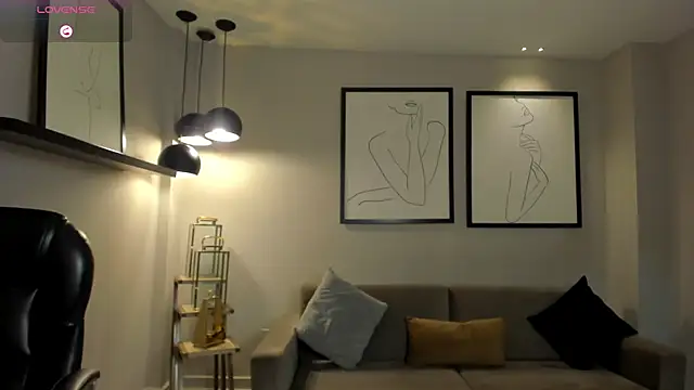 AliceHarper  online show from May 4, 11:12 pm