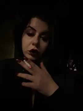 Snapshot of holyeroticss chatting on March 8, 3:06 am holyeroticss online show from March 8, 3:06 am